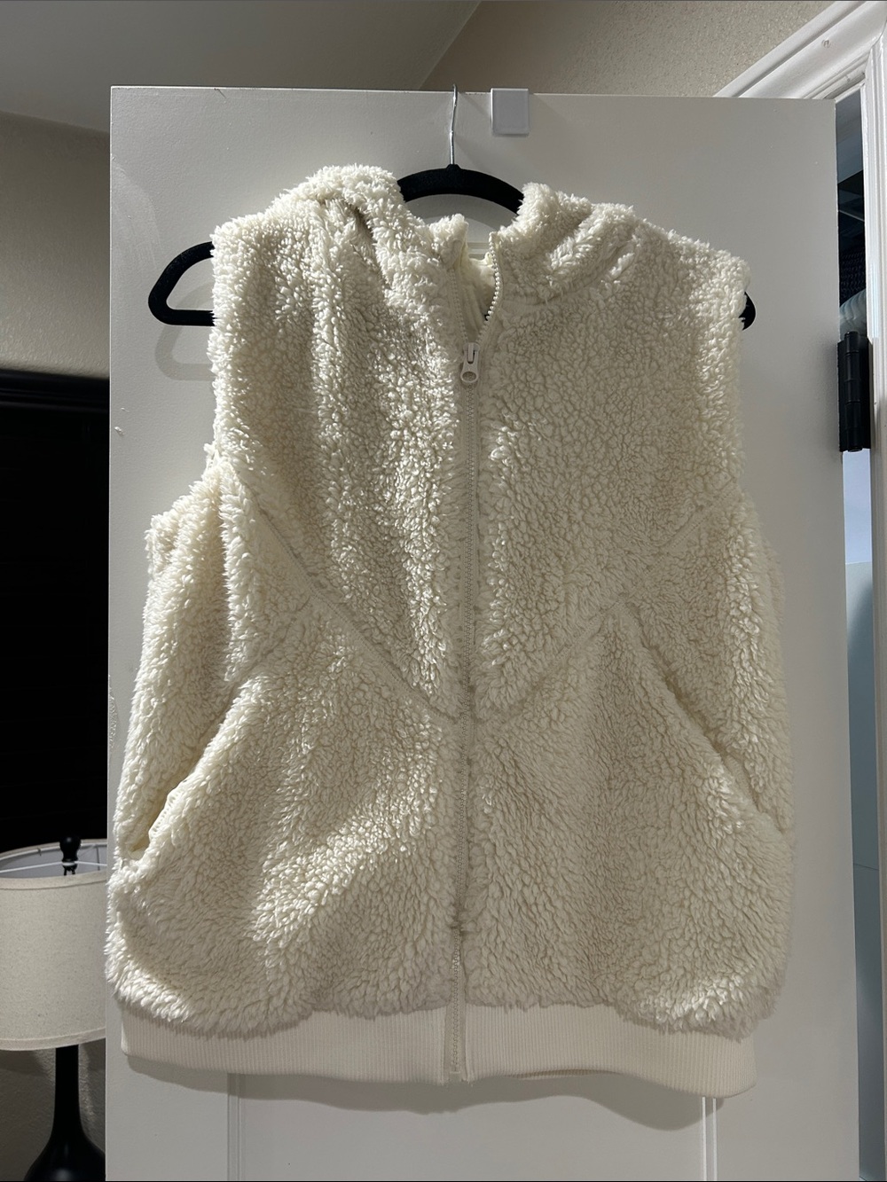 ZYIA Active Cream Sherpa Zip-Up Hoodie Vest NWOT